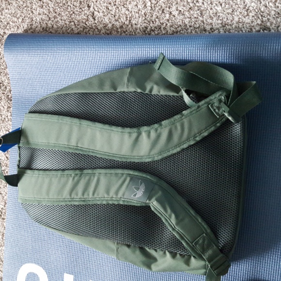 Adidas adicolor backpack - Picture 2 of 10